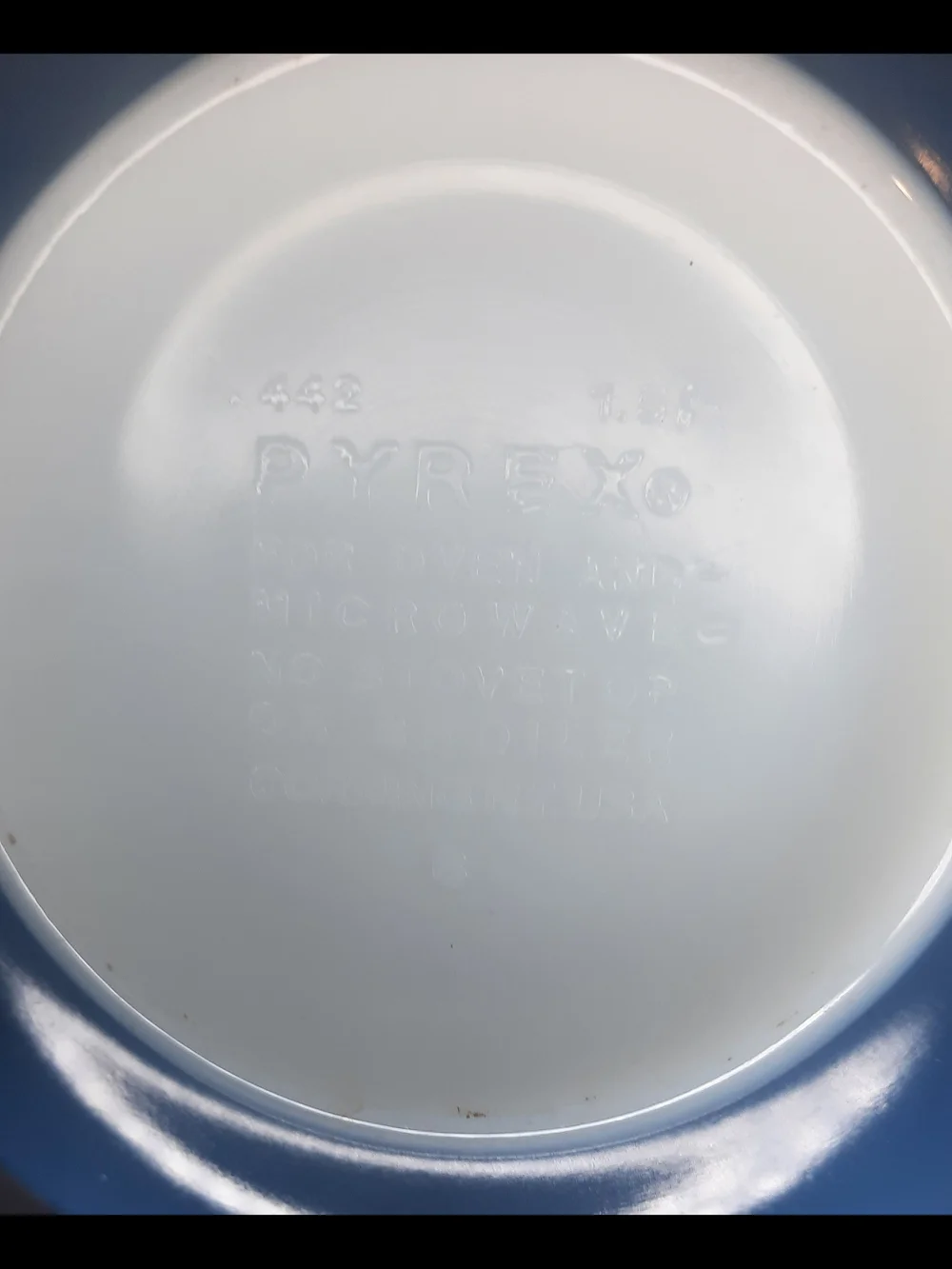 Pyrex vintage colonial
